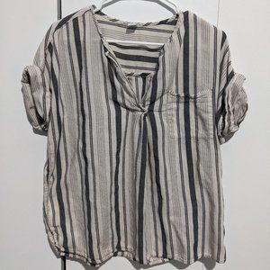 Old Navy Grey and Off White Shirt-Medium